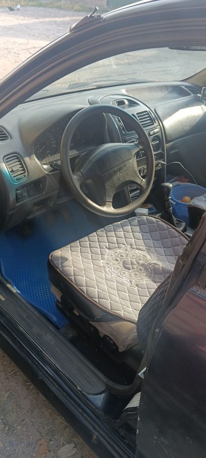 Mitsubishi Carisma