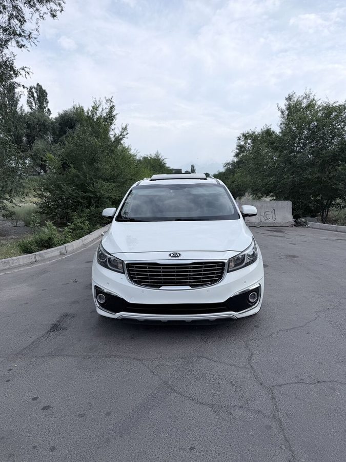 Kia Carnival