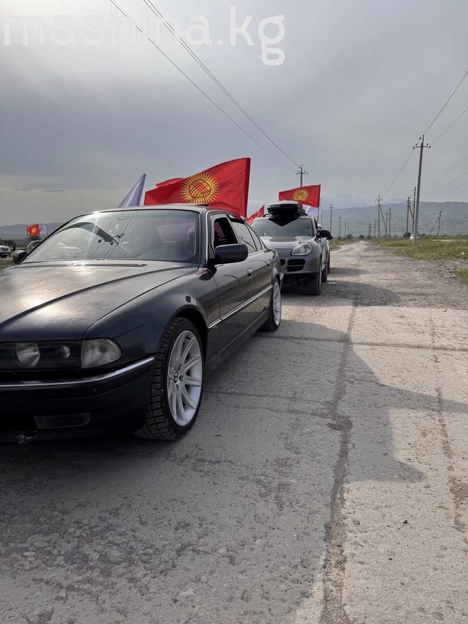 BMW 7 серии III (E38) 1995