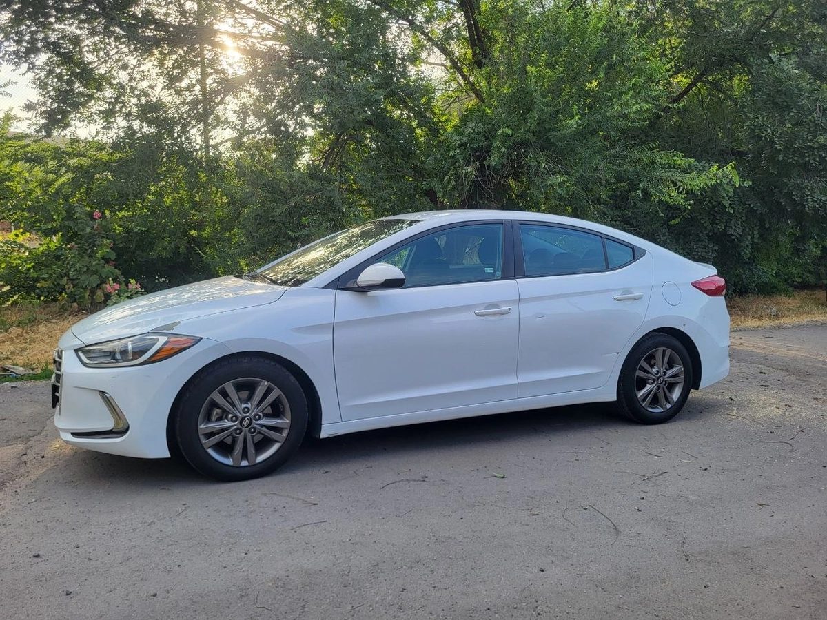 Hyundai Elantra VI (AD) 2017