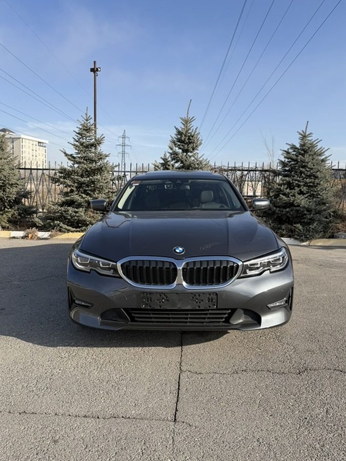 BMW 320