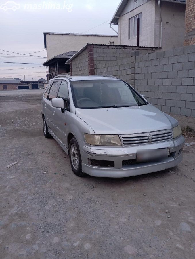 Mitsubishi Chariot III