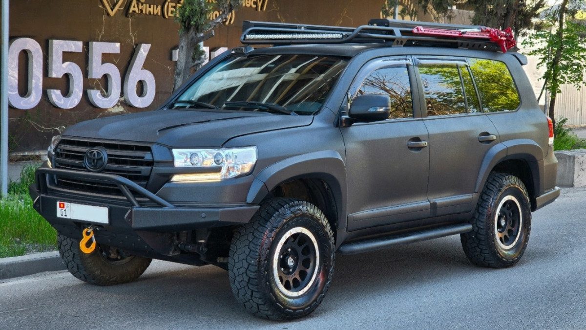 Toyota Land Cruiser