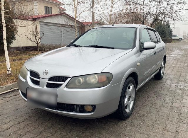 Nissan Almera